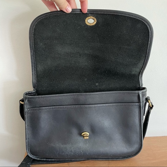 -SOLD- Vintage Coach Black Leather Brass Hardware Purse - Picture 7 of 10